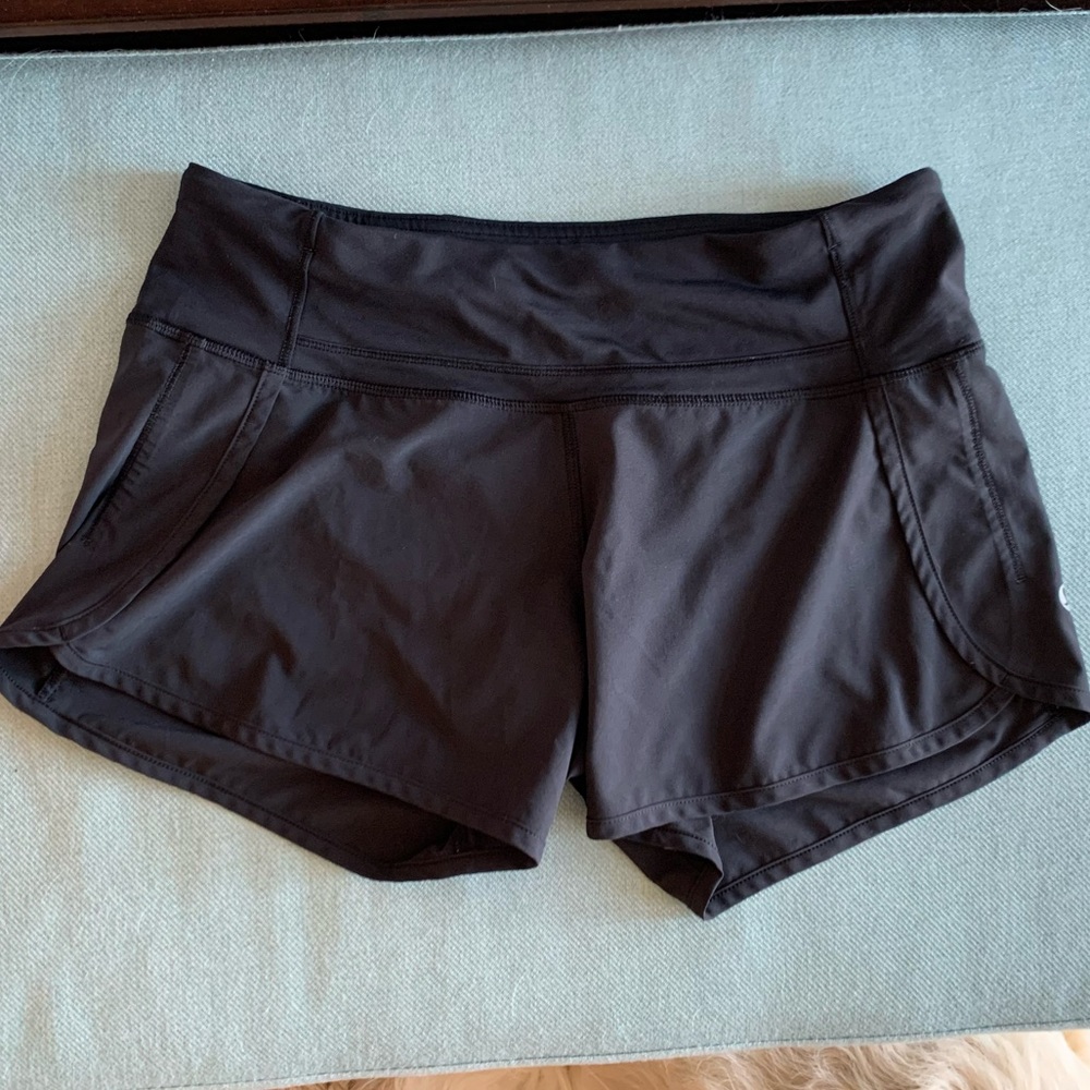 NWOT Lululemon Run Times Short - Black Size 4